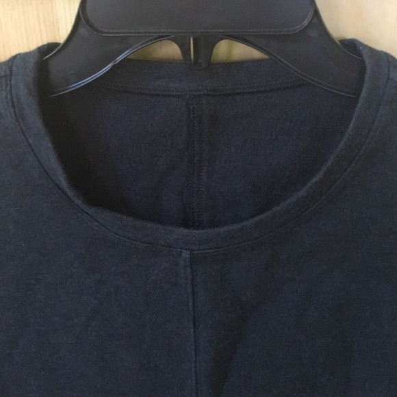 Lulu Lemon Tee - Picture 3 of 6